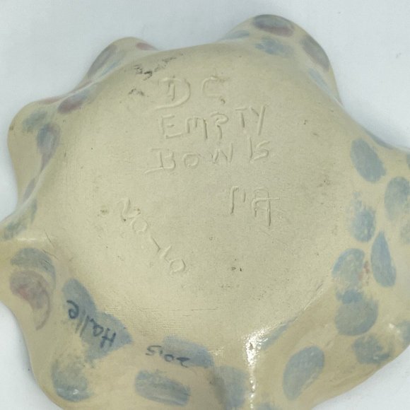 Empty Bowls Art Pottery Stoneware Bowl Blue Tan Pink Paws Fish Spots Signed 2015 - Picture 5 of 10